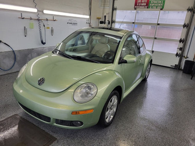  2007 Volkswagen New Beetle Coupe 2dr Auto**TOIT-CUIR-MAGS**