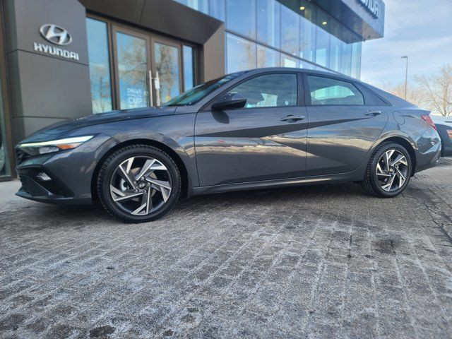 2025 Hyundai ELANTRA HYBRID Luxury in Cars & Trucks in Calgary