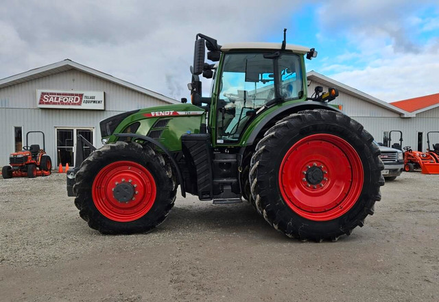 2021 Fendt 2021 Fendt 724 Gen6 - Tractor in Farming Equipment in Chatham-Kent - Image 3