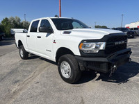 One Owner Trade In**Ram 2500**Tradesman**4x4**Crew Cab**6.7L Cummins Diesel**3.73 Axle Ratio**40/20/... (image 4)