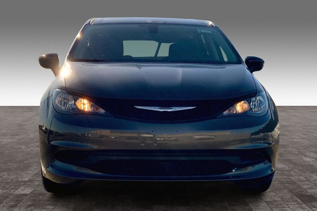 2022 Chrysler Grand Caravan SXT in Cars & Trucks in Edmonton - Image 3