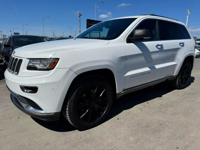 2015 JEEP Grand Cherokee Summit in Cars & Trucks in Laval / North Shore - Image 4