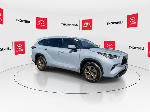 2022 Toyota Highlander Hybrid XLE BRONZE EDITION,NO ACCIDENT,... in Cars & Trucks in City of Toronto - Image 3