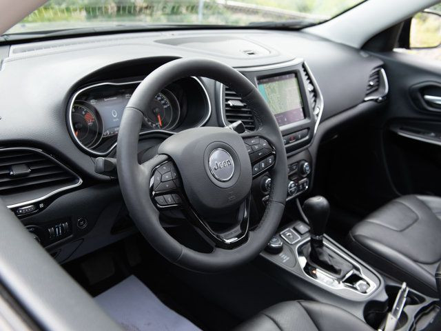 2023 Jeep Cherokee Altitude 4x4, Elite Group, Cooled in Cars & Trucks in Calgary - Image 3