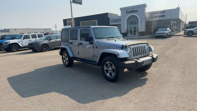 2018 Jeep Wrangler JK Unlimited in Cars & Trucks in Edmonton - Image 2