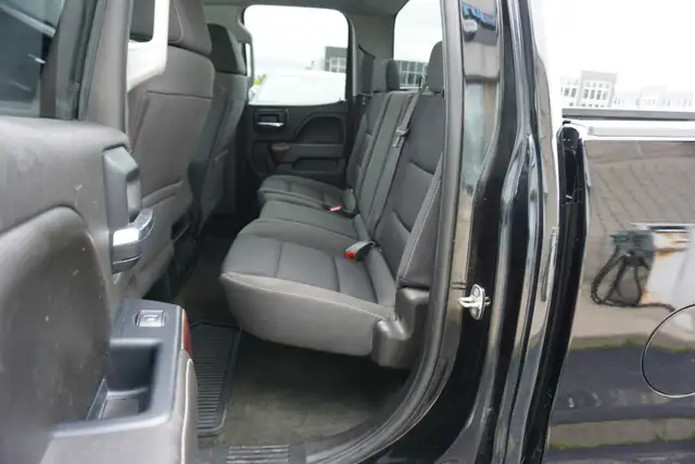 2017 GMC Sierra 1500 in Cars & Trucks in Oakville / Halton Region - Image 17