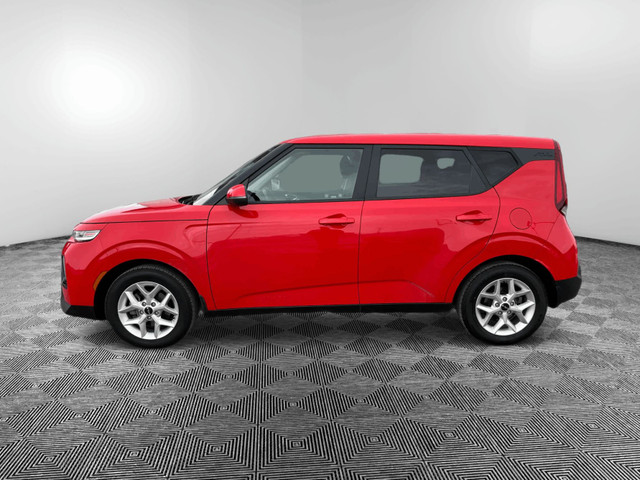 2022 Kia Soul EX IVT in Cars & Trucks in Medicine Hat - Image 2
