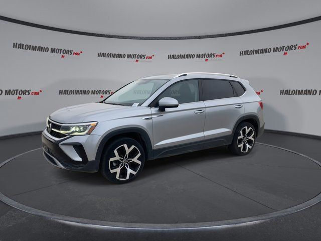2022 Volkswagen Taos Highline in Cars & Trucks in Hamilton - Image 4