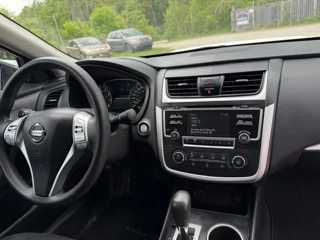 2017 NISSAN ALTIMA 2.5 | REV CAM | GAS SAVER dans Autos et camions dans Barrie - Image 10