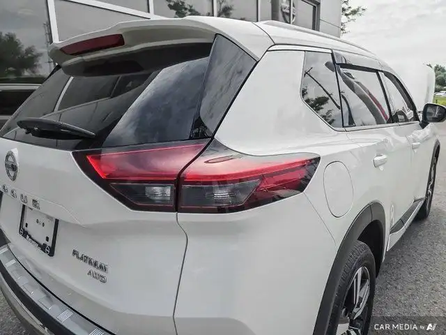 2021 Nissan Rogue Platinum in Cars & Trucks in Ottawa - Image 16