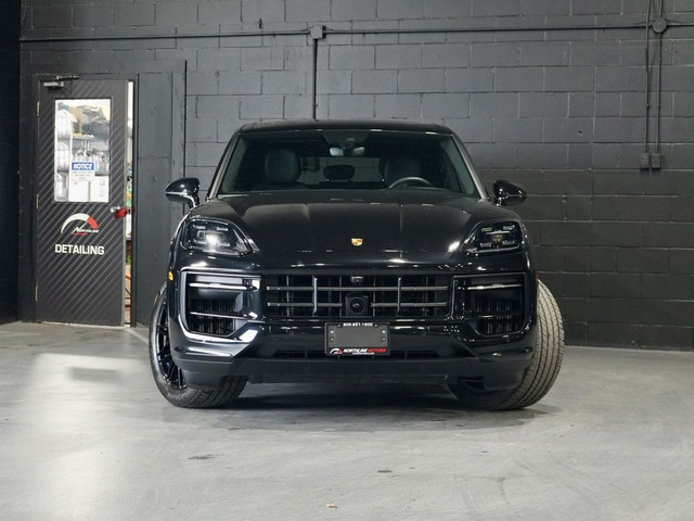2024 Porsche Cayenne AWD in Cars & Trucks in Mississauga / Peel Region - Image 3