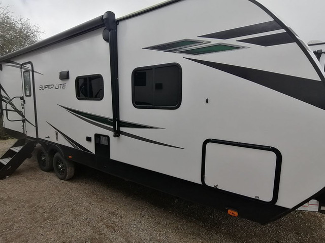 2023 STARCRAFT ULTRA LITE 241BHS in Travel Trailers & Campers in London - Image 2