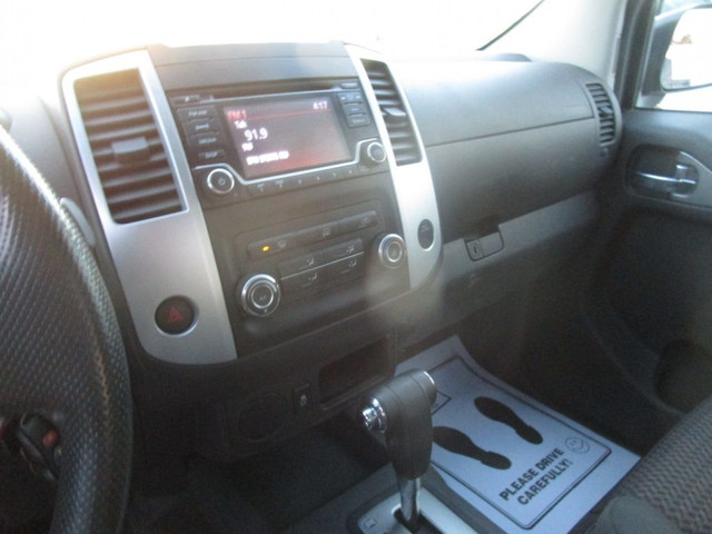2015 Nissan Frontier SV king cab automatique 2x4 in Cars & Trucks in Laval / North Shore - Image 2