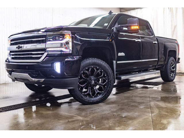 2018 Chevrolet Silverado 1500 4x4 Crew Cab High Country Leather  in Cars & Trucks in Grande Prairie - Image 4