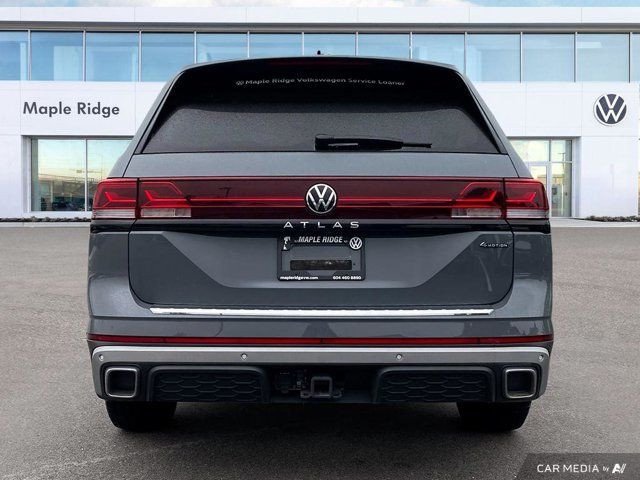 2024 Volkswagen Atlas Peak Edition | Heated Leather | in Cars & Trucks in Tricities/Pitt/Maple - Image 4
