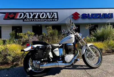 2009 Suzuki LS650. S40 Savage. STK#S698V $3199 plus $185 doc. = $3384 + applicable taxes! 22,000kms....