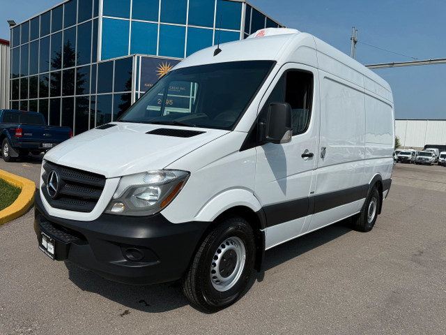 2015 Mercedes-Benz Sprinter cargo vans REEFER / FREEZER in Cars & Trucks in Oakville / Halton Region