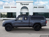 Unleash your adventurous spirit with this 2018 Toyota Tacoma Extended Cab Pickup. Boasting a robust... (image 1)