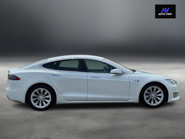 2016 Tesla Model S 70D **FREE UNLIMITED SUPERCHARGING** in Cars & Trucks in Hamilton - Image 4