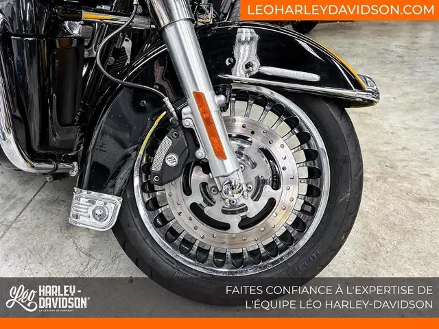 2013 Harley-Davidson FLHTK Ultra Limited in Sport Touring in Longueuil / South Shore - Image 12
