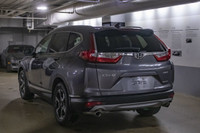 This Honda CR-V has a strong Intercooled Turbo Regular Unleaded I-4 1.5 L/91 engine powering this Va... (image 7)