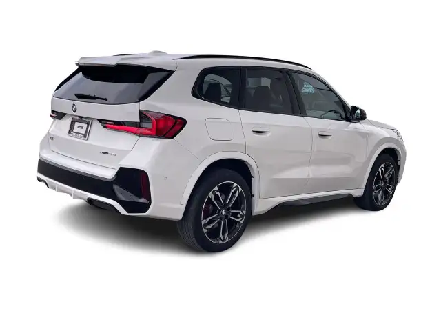 2025 BMW X1 XDrive28i in Cars & Trucks in Laval / North Shore - Image 12