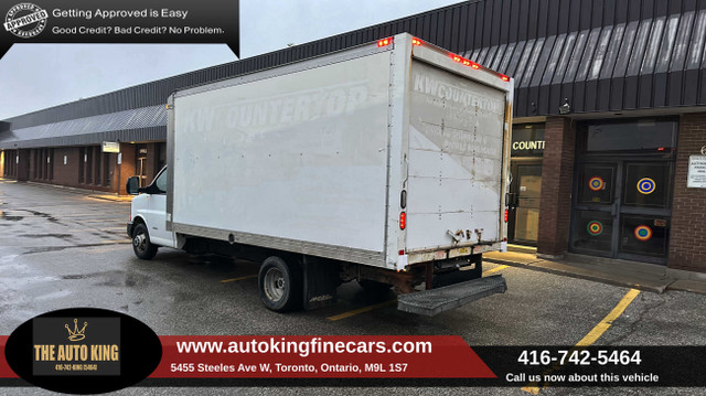 2015 GMC Savana Commercial Cutaway 4500 HEAVY DUTY AND READY FOR in Cars & Trucks in City of Toronto - Image 2