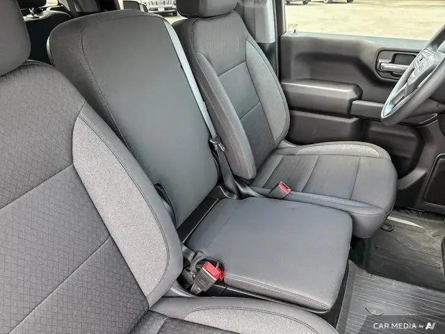 2025 GMC Sierra 1500 Pro in Cars & Trucks in Cowichan Valley / Duncan - Image 31