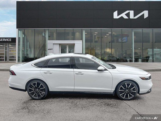 2024 Honda Accord Hybrid Touring | Leather Interior | in Cars & Trucks in Guelph - Image 3