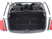 +Sièges en cuir / Leather interior +Sièges chauffants / Heated seats +Bluetooth +Toit a vision panor... (image 7)