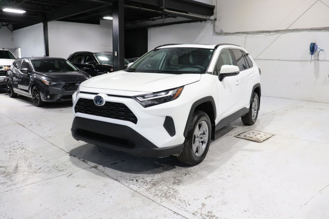 2024 Toyota RAV4 XLE hybride in Cars & Trucks in Laval / North Shore