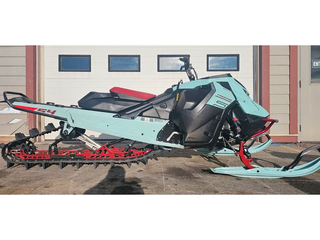 2024 Ski-Doo FREERIDE TURBO 850 154 3 BIG SCREEN FINANCING AVAIL in Snowmobiles in Calgary - Image 2