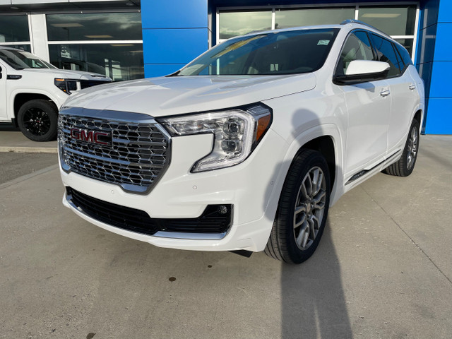 2024 GMC Terrain Denali in Cars & Trucks in Lethbridge - Image 2