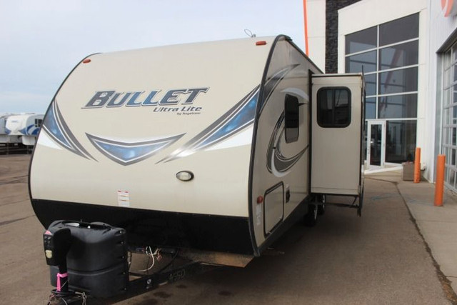 2016 Keystone RV Bullet 247BHSWE in Travel Trailers & Campers in Edmonton - Image 4