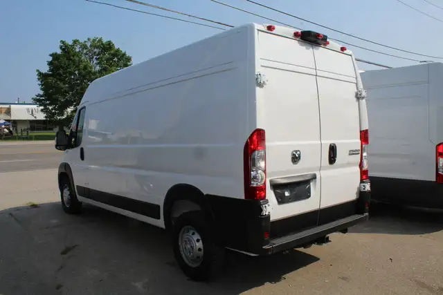 2023 Ram ProMaster 2500 Van W/159 WB, 3 pass, Backup62937539442817124