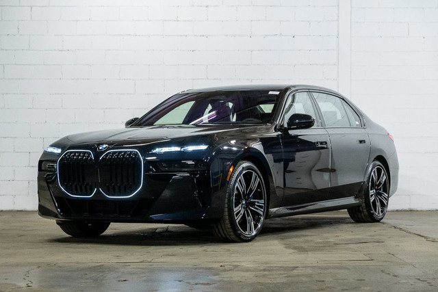 2025 BMW 7 Series 760i xDrive | Premium | Gr. Confort Arriere in Cars & Trucks in City of Montréal - Image 3