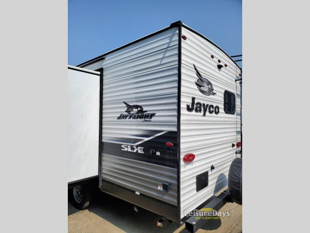 2022 Jayco Jay Flight SLX 8 240RBS in Travel Trailers & Campers in Ottawa - Image 3