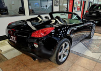 All vehicles come with a full vehicle History Report, ask to see it! 2007 Pontiac Solstice GXPExcell... (image 7)