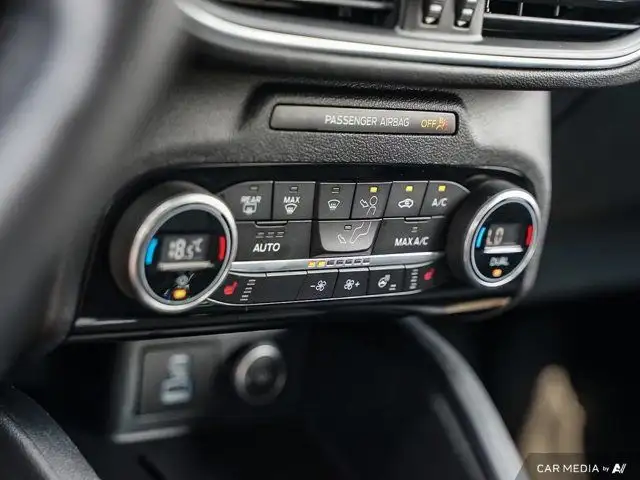 2021 Ford Escape Titanium Hybrid | Adaptive Cruise Control in Cars & Trucks in Windsor Region - Image 21