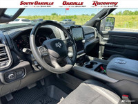 Apple Carplay / Android Auto, Clean Accident History Report, HEMI, 4.10 Rear Axle Ratio, 9 Amplified... (image 9)