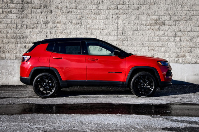 2023 Jeep Compass Altitude - Leather Seats - 4G Wi-Fi in Cars & Trucks in Kingston - Image 2