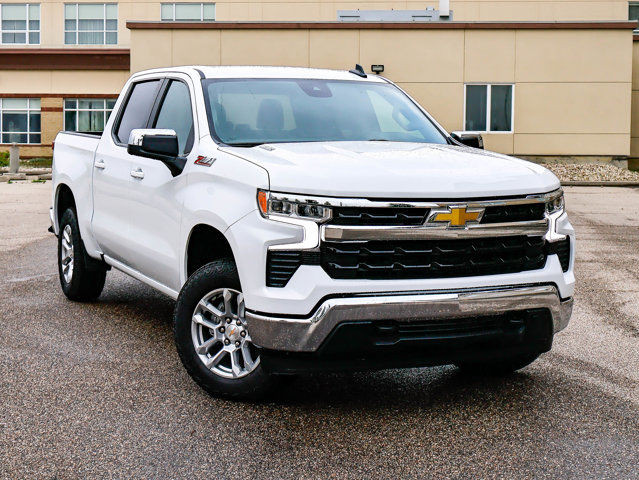 2025 Chevrolet Silverado 1500 LT in Cars & Trucks in Strathcona County - Image 2