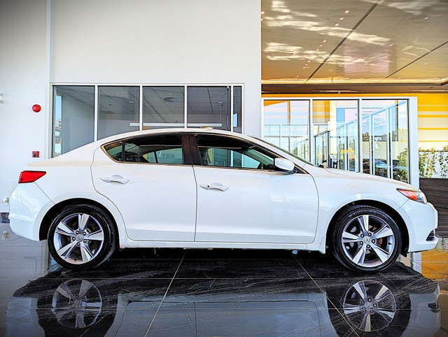 2013 Acura ILX Premium dans Autos et camions  à Ville de Montréal - Image 4