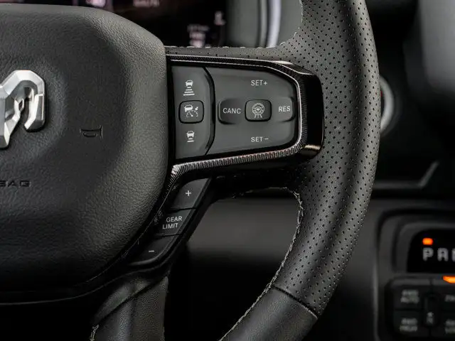 2025 Ram 1500 Sport dans Autos et camions dans Barrie - Image 23