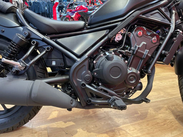 2025 Honda Rebel 500 ABS in Sport Touring in Calgary - Image 3