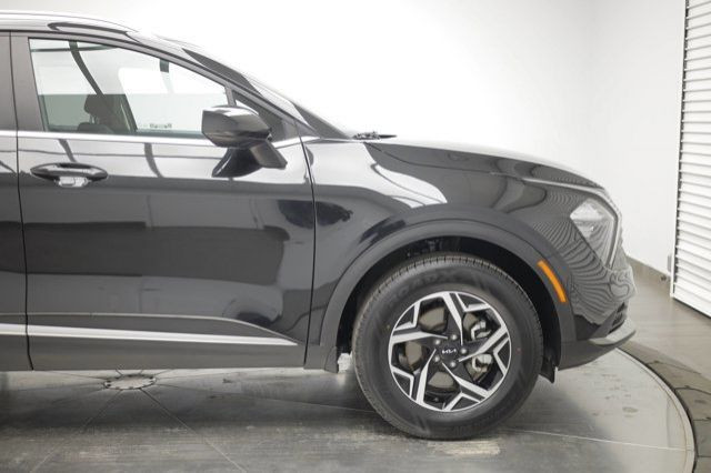2023 Kia Sportage LX in Cars & Trucks in Calgary - Image 2