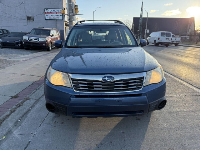 2010 Subaru Forester 5dr Wgn Man 2.5X Sport in Cars & Trucks in Hamilton