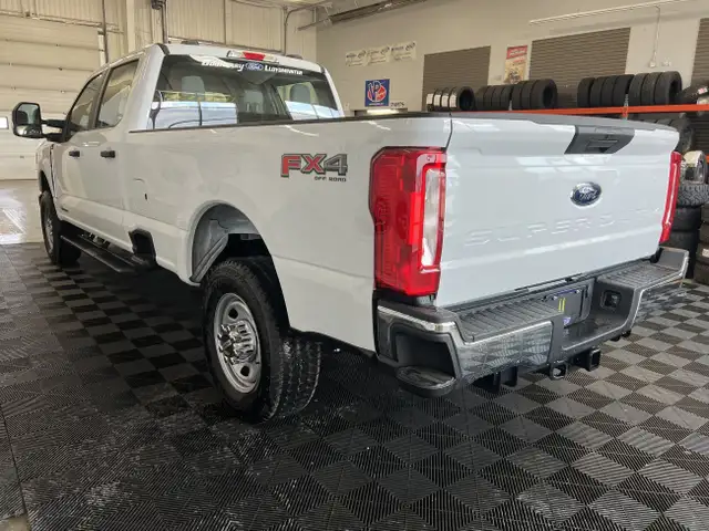 2025 Ford F-350 XL | FX4 OFF ROAD PKG | XL CHROME PKG in Cars & Trucks in Lloydminster - Image 7