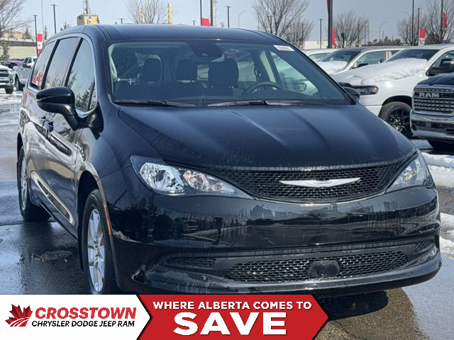 2024 Chrysler Grand Caravan SXT | Cloth Seat Trim in Cars & Trucks in Edmonton