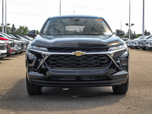 2025 Chevrolet Trax LS in Cars & Trucks in Edmonton - Image 3